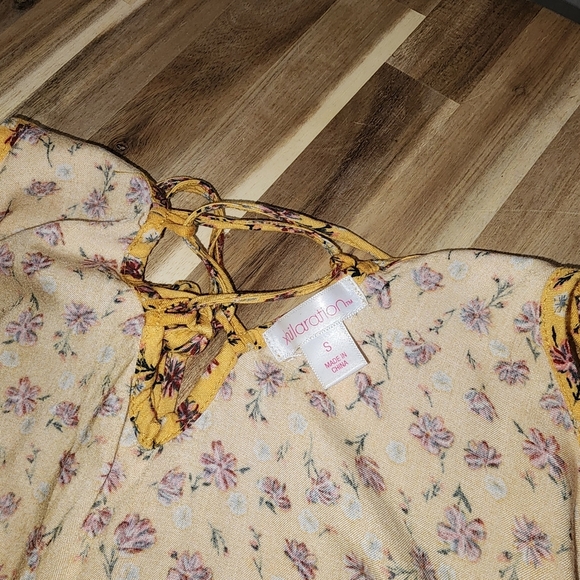 Xhilaration Womans Lightweight Yellow Pink Red Ruffle Tank Top Small - Picture 6 of 6